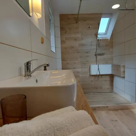 Apartment Pod Lesem